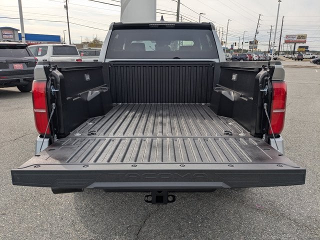 2026 Toyota Tacoma 4WD SR5