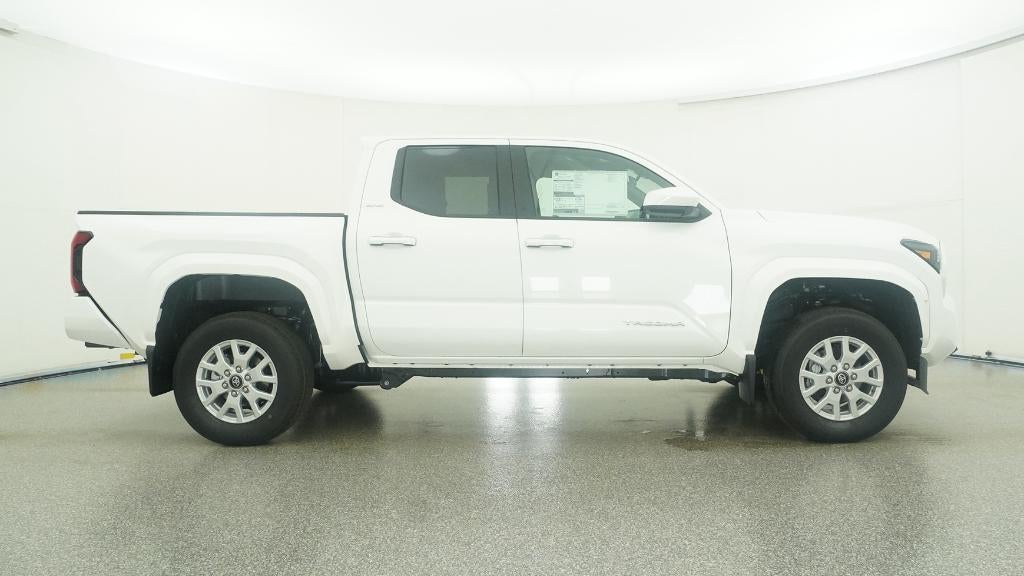 2026 Toyota Tacoma 2WD SR5