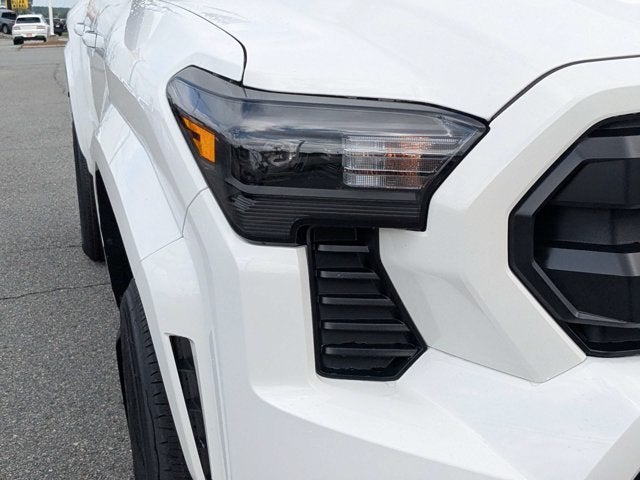 2026 Toyota Tacoma 4WD SR5