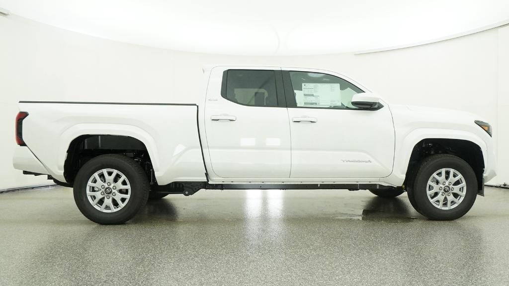 2026 Toyota Tacoma 4WD SR5