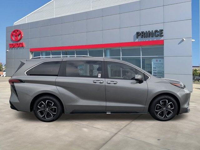 2026 Toyota Sienna Platinum