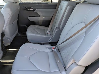 2026 Toyota Highlander XLE