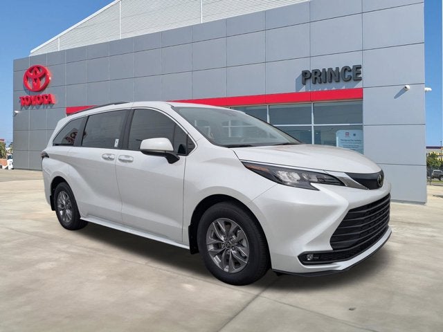 2026 Toyota Sienna XLE