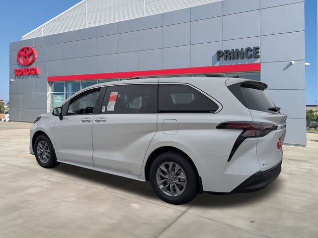 2026 Toyota Sienna XLE