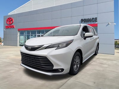 2026 Toyota Sienna XLE