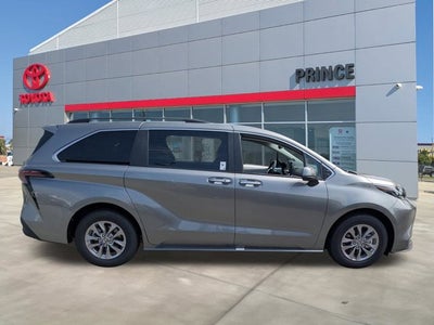 2026 Toyota Sienna XLE