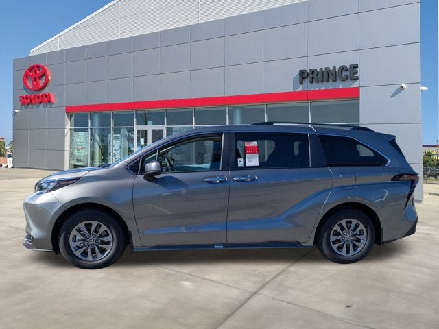 2026 Toyota Sienna XLE