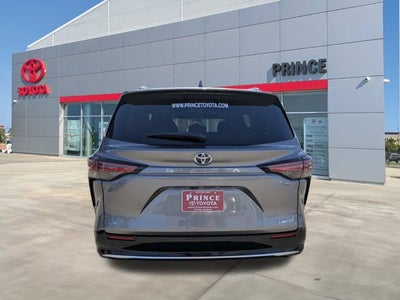 2026 Toyota Sienna Limited