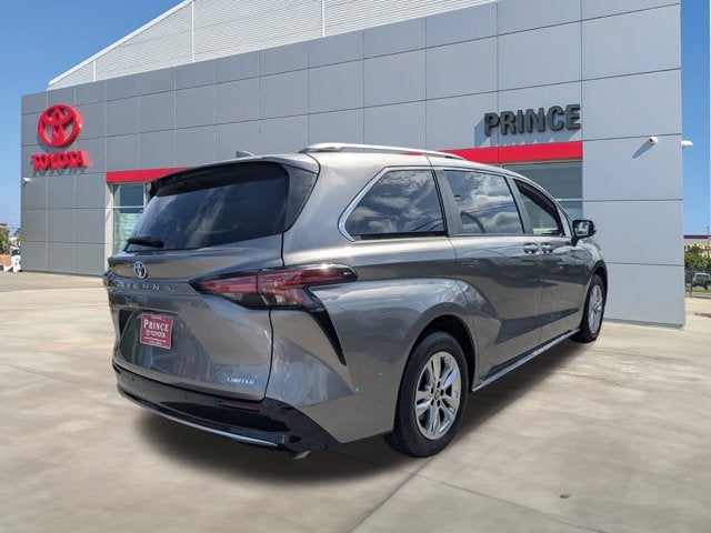 2026 Toyota Sienna Limited