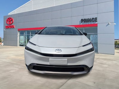 2025 Toyota Prius XLE
