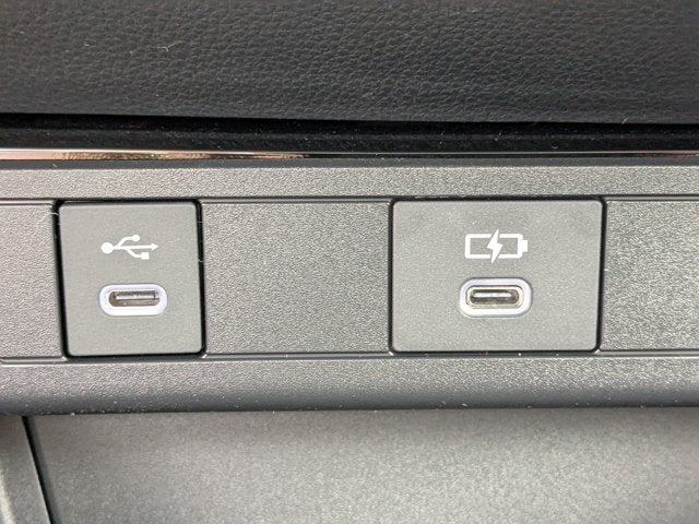 2025 Toyota Prius XLE