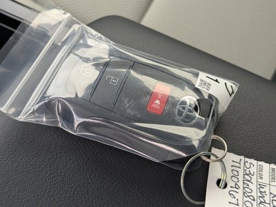 2025 Toyota Prius XLE