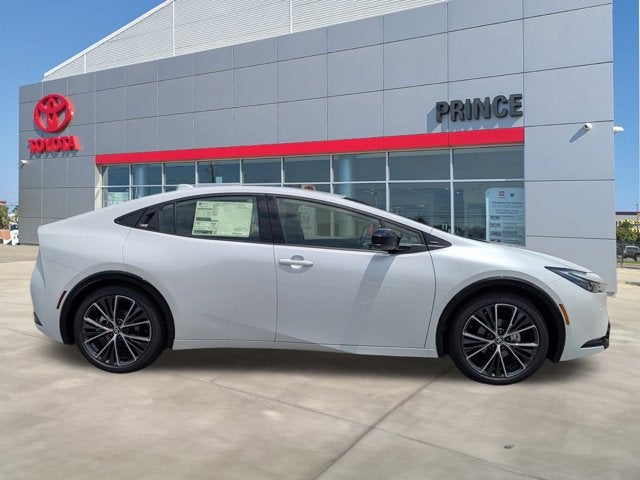 2025 Toyota Prius XLE