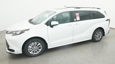 2026 Toyota Sienna XLE