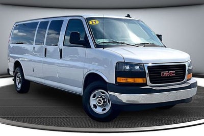 2022 GMC Savana Passenger 3500 LS