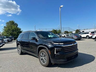 2025 Chevrolet Traverse LT