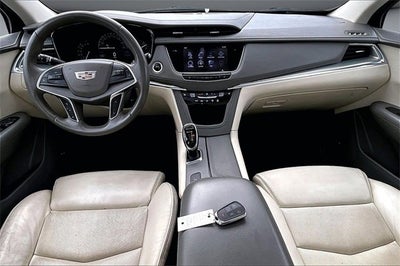 2017 Cadillac XT5 Luxury FWD