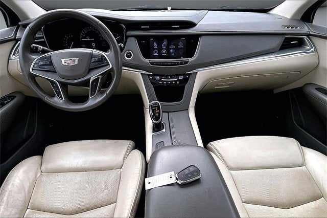 2017 Cadillac XT5 Luxury FWD
