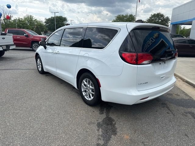 2023 Chrysler Voyager LX