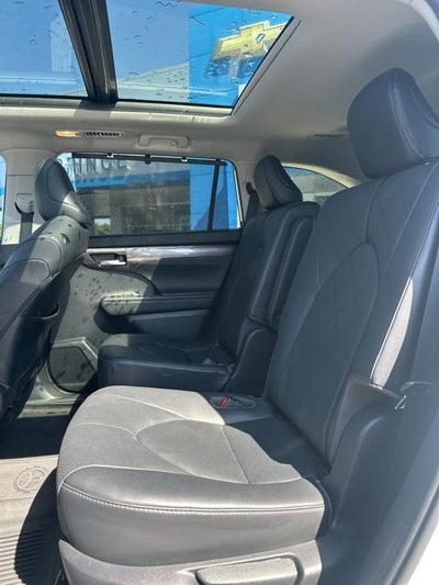 2021 Toyota Highlander Platinum