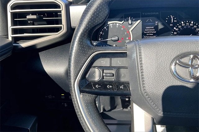 2022 Toyota Tundra 4WD SR5