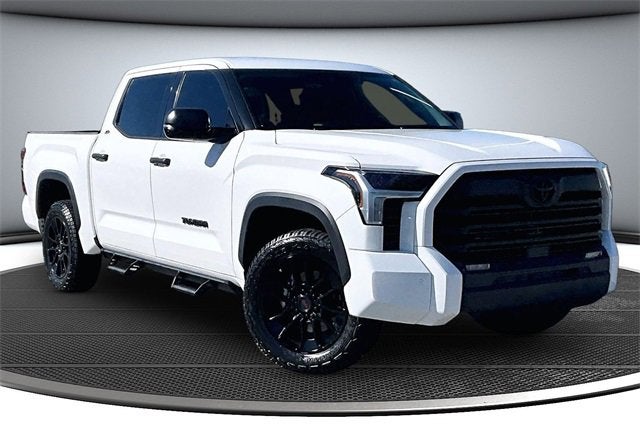 2022 Toyota Tundra 4WD SR5