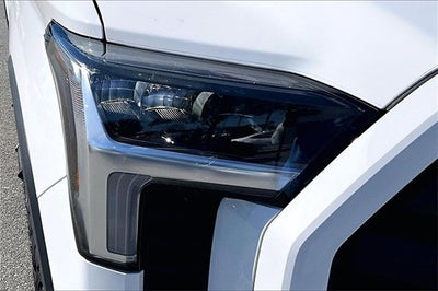 2022 Toyota Tundra 4WD SR5