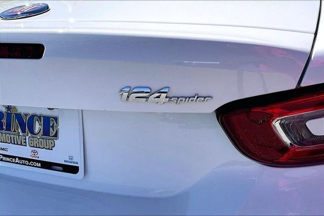 2020 FIAT 124 Spider Urbana Edition