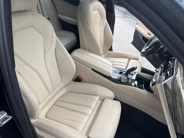 2018 BMW 5 Series 530i