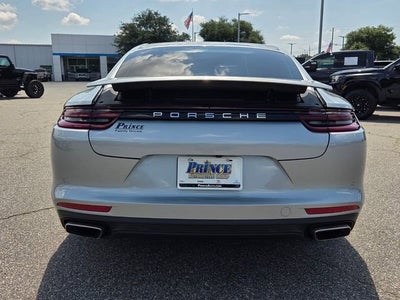 2019 Porsche Panamera RWD