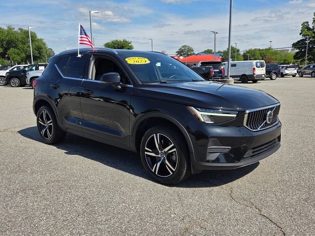 2024 Volvo XC40 Core Bright Theme