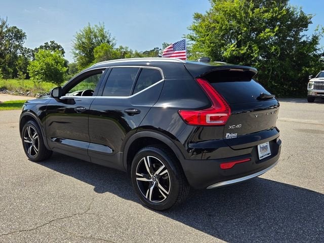 2024 Volvo XC40 Core Bright Theme