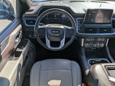 2022 GMC Yukon XL SLT