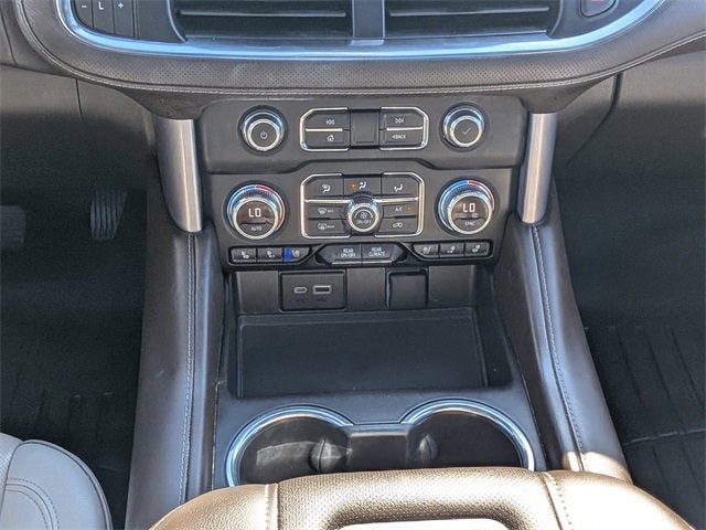 2022 GMC Yukon XL SLT