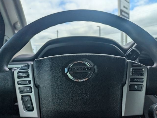 2020 Nissan Titan SV