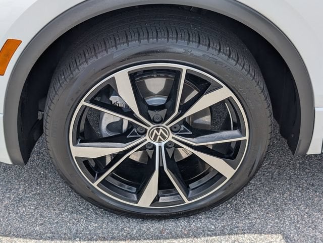 2024 Volkswagen Tiguan SEL R-Line