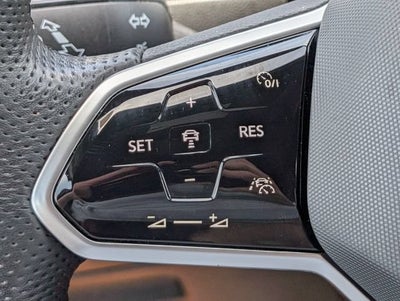 2024 Volkswagen Tiguan SEL R-Line