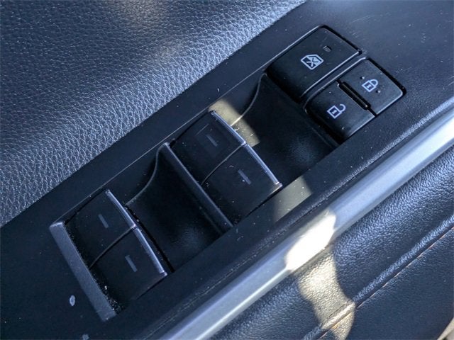 2023 Toyota Highlander Hybrid Bronze Edition