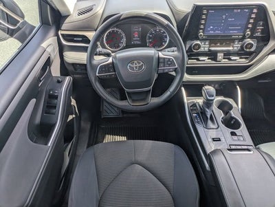 2022 Toyota Highlander LE