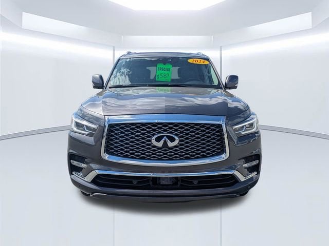 2024 INFINITI QX80 LUXE
