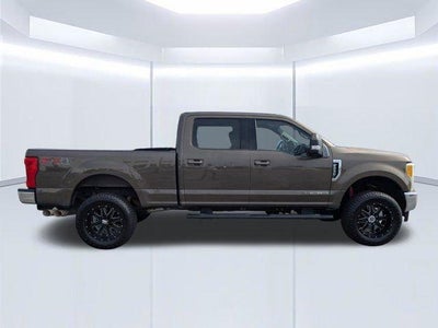 2017 Ford Super Duty F-250 SRW Lariat