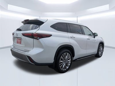 2024 Toyota Highlander Platinum