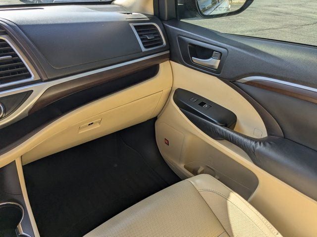 2016 Toyota Highlander Limited