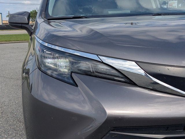 2024 Toyota Sienna XLE 8 Passenger