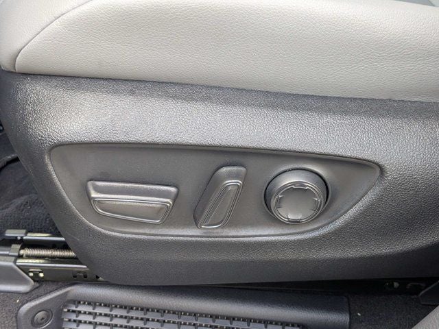 2024 Toyota Sienna XLE 8 Passenger