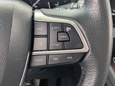 2024 Toyota Sienna XLE 8 Passenger