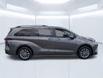 2024 Toyota Sienna XLE 8 Passenger