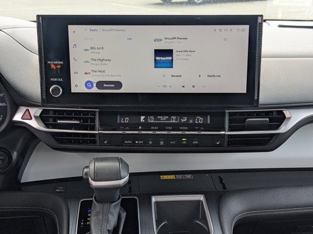 2025 Toyota Sienna XLE 8 Passenger