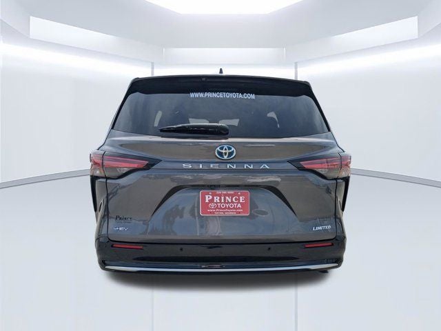2025 Toyota Sienna Limited 7 Passenger