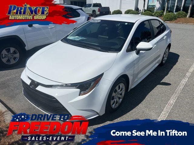 2025 Toyota Corolla LE CVT's photo